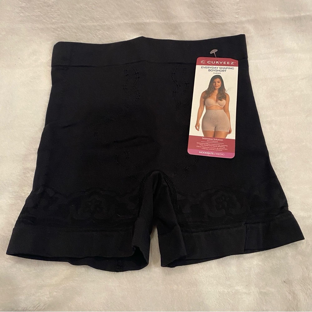 Curveez CurveEZ Everyday Shaping Boyshort Shapewear Boyshorts Black Size XL NWT